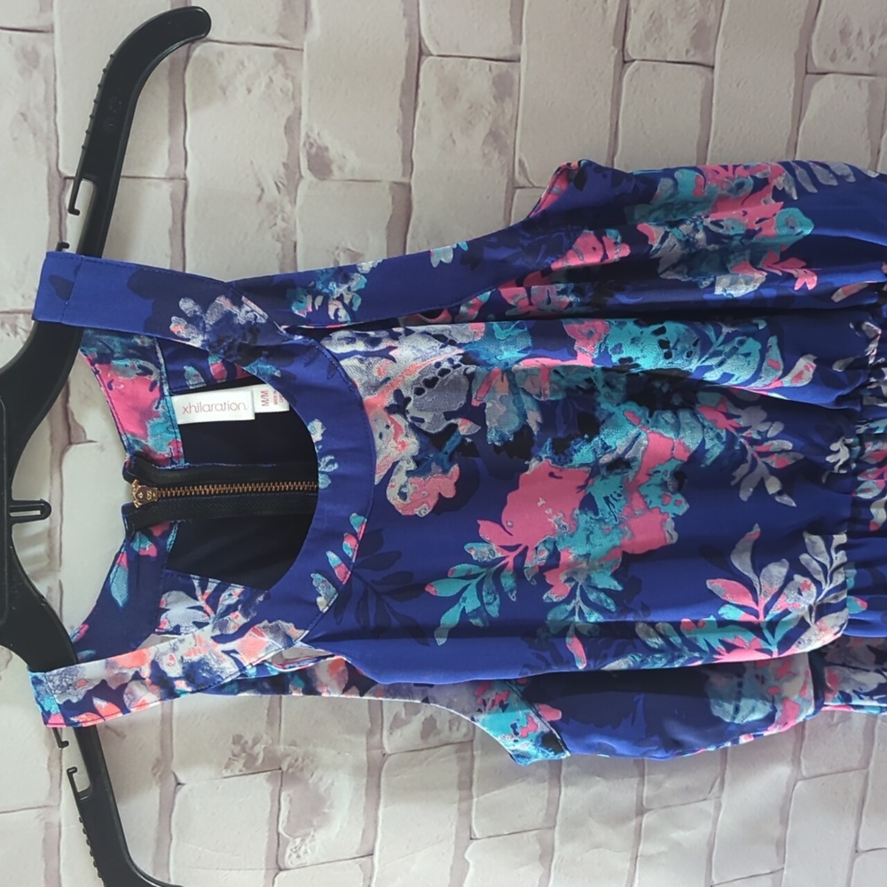 Floral Blue Maxi Dress - Picture 3 of 9